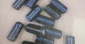 חשד: תיירים מברזיל הבריחו בגופם כ-50 קפסולות קוקאין