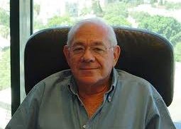 דן כהן אינו שופט