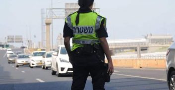 נהגת צעירה הורשעה בדריסת שוטרת והפקרתה