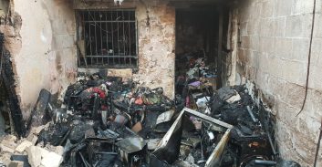 נעצר חשוד בהצתה שגרמה למות אישה בשוק הכרמל