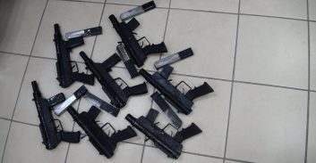 מחוז ש"י: סוכן עבריין הפליל עשרות חשודים בסחר באמל"ח וסמים