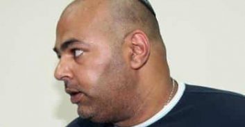 האישום: ביימו קלטת שמנקה את דומרני