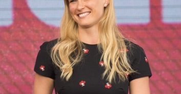 מקורבי בר רפאלי: "שמו עליה איכונים אגרסיביים כמו על ארגוני פשיעה"