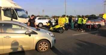 רוכב אופנוע נהרג בתאונה עם רכב בכביש 431