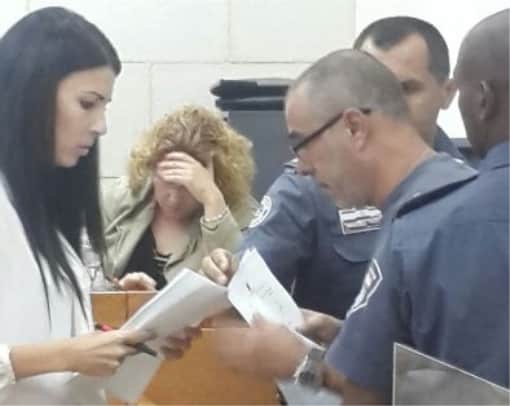 בן שטרית עם הסנגורית שלו, עו"ד אתנה אדרי (ארכיון)