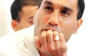 כל החיים בכלא