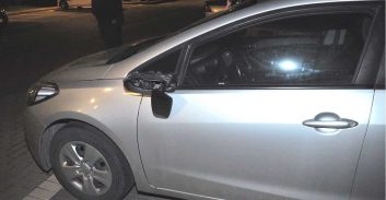 אישום: בן 17 ניפץ שמשות ופנסים של כלי רכב ואוטובוסים בלוד