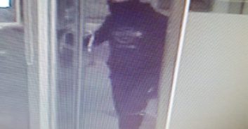 מזהים את החשוד בשוד בנק במגדל העמק?