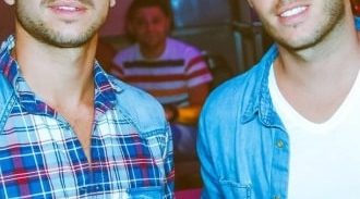 משפט האחים בגדדי: השופט שלח את המשטרה למחשבים של עד המפתח