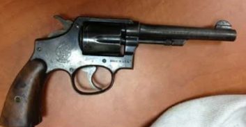 עורך דין על הכוונת