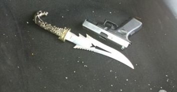 אור יהודה: שלושה נעצרו ברכב עם נשק ושכפ"ץ