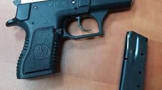 ג'סר א-זרקא: נעצר עם אקדח ששימש לירי בחתונות