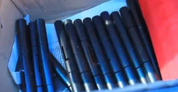 אישום: יוסף דפוס החזיק אקדח דמוי עט