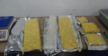 אשדוד: שלושה נאשמים בייבוא 6.7 ק"ג MDMA מצרפת