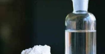 בדרך לחתונה עוצרים בבית המשפט המחוזי מרכז