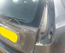 חשד: פרץ לכלי רכב וגנב מהם את הפנסים