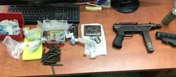 רובה "קרלו", תחמושת וחשיש נתפסו בחיפוש במזרח ירושלים