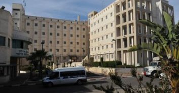 קוטייר עודה ושלושה נוספים חשודים בזריקת רימונים על בתי-סוהר