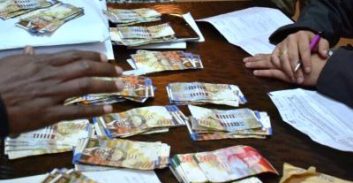 חשד: הונה מאות לקוחות וגרם נזק של כחצי מיליון שקלים לשגרירות ארה"ב