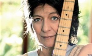 זן נדיר: תיירת נעצרה בחשד שאיימה לרצוח את קורין אלעל