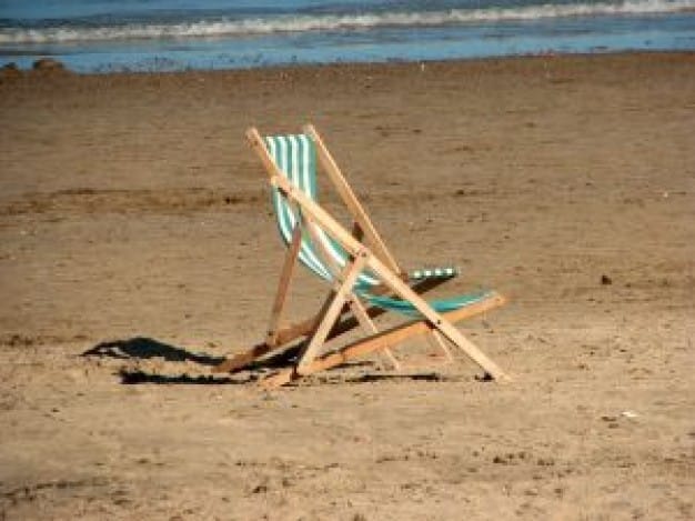 lonely beach 2800304