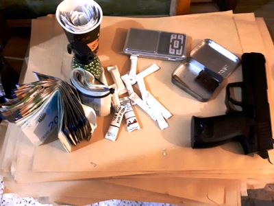 mahoz tzafon neshek money drugs 400 300