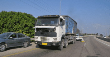 חשד: גנב משאית והיה בדרכו לשטח הרשות הפלשתינית