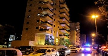 שני מטענים בלילה