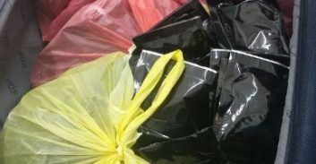 תחנת אילת: תושב העיר נעצר בחשד שהחזיק 1.5 נייס-גאי במזוודה