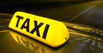 מוכר למשטרה התנגש בניידת אחרי שגנב שני רכבים