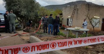 גבר חשוד ברצח אשתו ושלושה ילדים במושבה מגדל