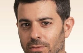 רונאל פישר בצרות: השותף התחיל לדבר, הפטרון נעצר