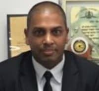 הסדר למנהל התקשורת בתנובה ולספק ציוד סלולר שהונו את החברה