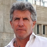 עו"ד אהרון רוז'ה