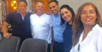 מאחורי הקלעים עם פלוס ויוחאי