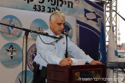 police ytzhaki meni 400