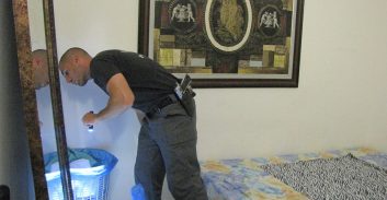 ת"א: פשיטה על שני בתי בושת שהעסיקו עשרות נשים