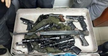 שני תושבי רמלה ולוד חשודים בחזקת אמצעי לחימה