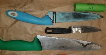 חשד: שדדו נהגי אוטובוסים באיומי סכינים