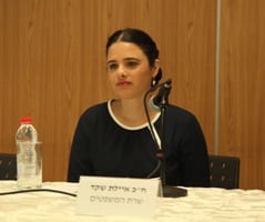 shaked ayelet panel hadlut