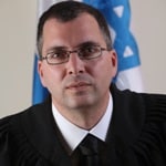 עורך דין העליב שוטרת תנועה ולא הורשע