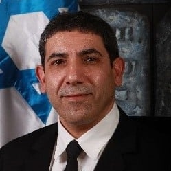 shofet zarfati danni