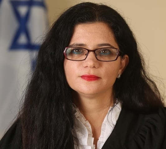 shofetet danieli eliana 2 2