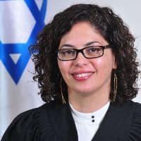 shofetet nahmias avivit