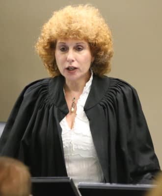 shofetet ravid gilya 330 400