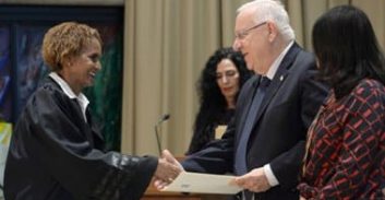 נאור: נגד שיקולים פוליטיים בבחירת שופטים