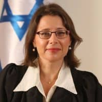 shofetet zohovitzki uri sarit