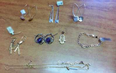 tachshitim gnuvim eilat