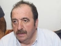 אלכס ויז'ניצ'ר. הציר המרכזי