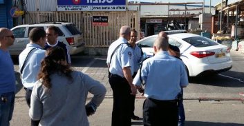 יפו: גבר נורה בפתח חנות ונפצע בינוני-קשה